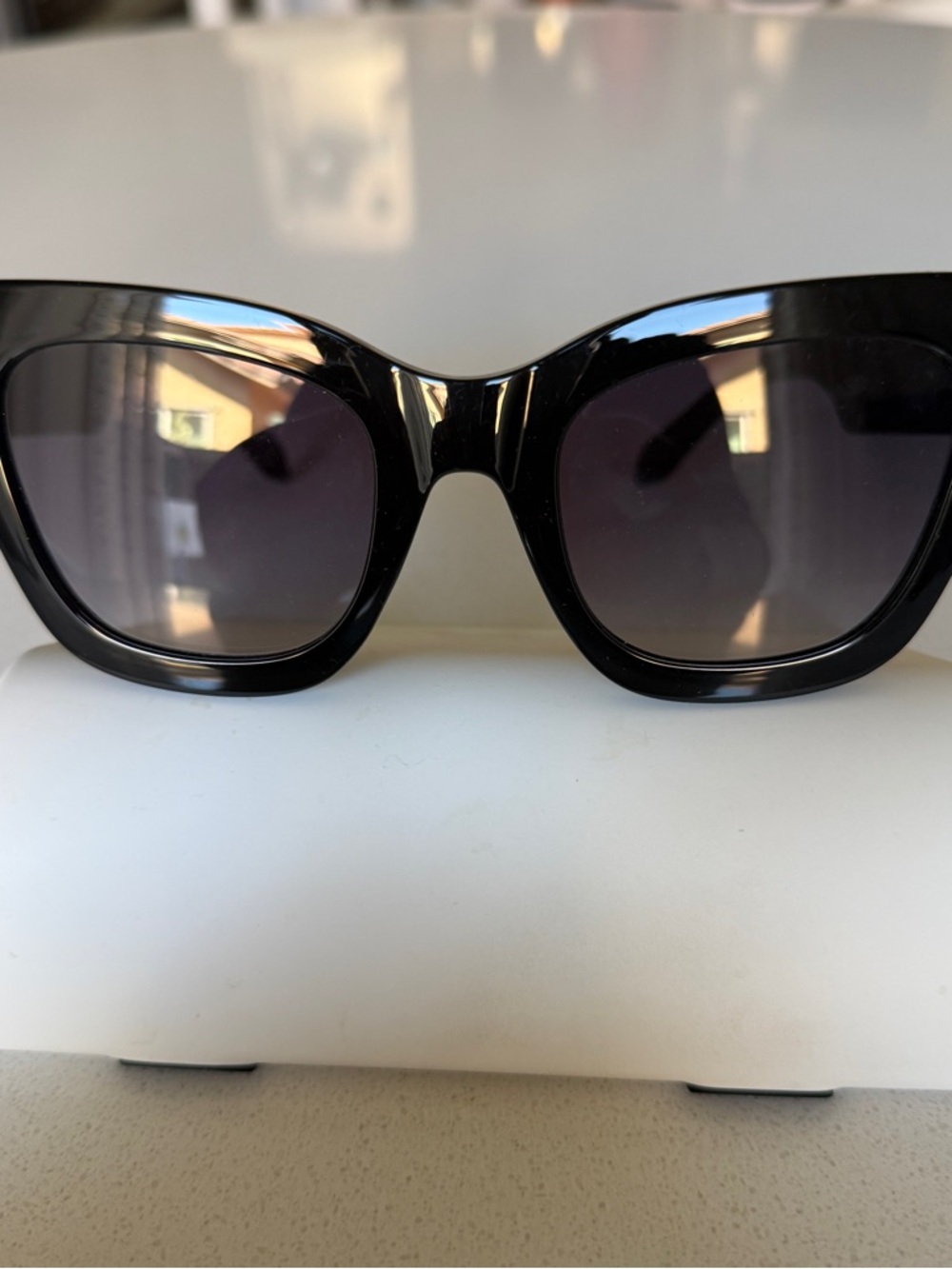 Quay Australia Black Oversized Square Sunglasses - Picture 2 of 10